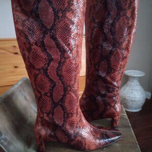 Katy Perry Size 7 The Wondering Women's Original Fashion Boots NEW!